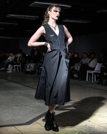 OATH Technical Dress - Technical midi dress with contrast stitching