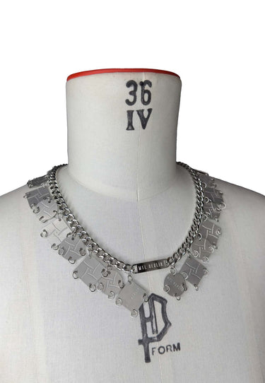 CURB CHAIN NECKLACE “FRACTURE”